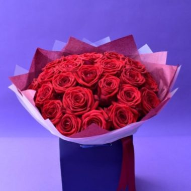 25 Red roses