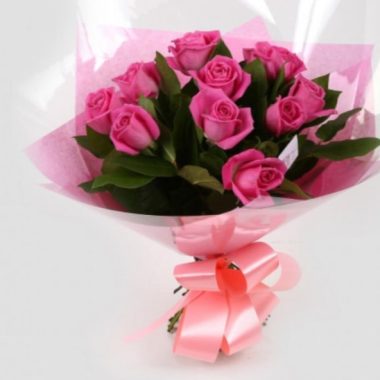 Pink roses cut flower bouquet